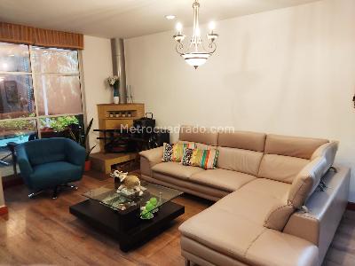Casa de 3 alcobas en venta en El Poblado, Medellín, 202 m² · foto 2 de 15