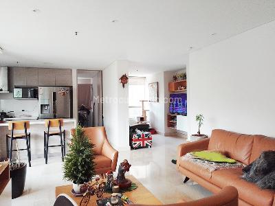 Apartamento de 3 alcobas en venta en La Florida, Medellín, 153 m² · foto 2 de 18