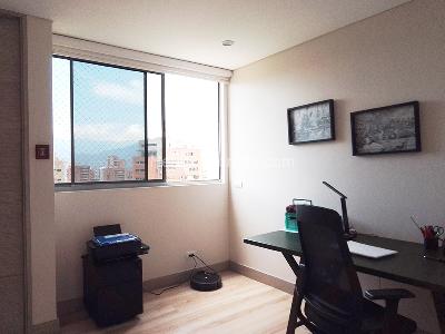 Apartamento de 3 alcobas en venta en La Florida, Medellín, 153 m² · foto 8 de 18