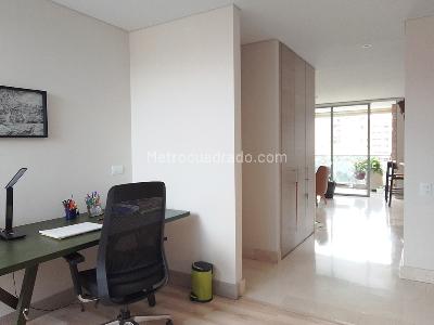 Apartamento de 3 alcobas en venta en La Florida, Medellín, 153 m² · foto 9 de 18