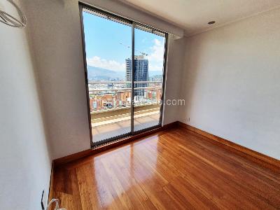 Apartamento de 4 alcobas en venta en El Poblado, Medellín, 180 m² · foto 15 de 19