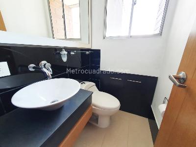 Apartamento de 4 alcobas en venta en El Poblado, Medellín, 180 m² · foto 17 de 19