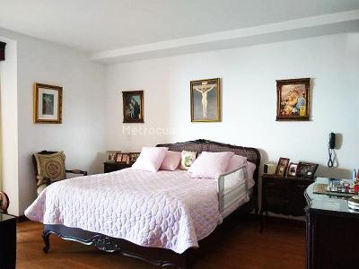 Apartamento de 3 alcobas en venta en El Poblado, Medellín, 190 m² · foto 5 de 12