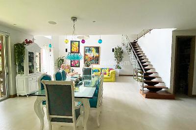 Casa de 3 alcobas en venta en Envigado, Envigado, 356 m² · foto 4 de 17