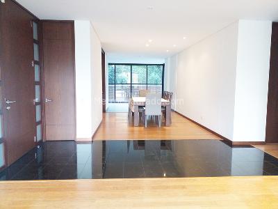 Apartamento de 3 alcobas en venta en El Castillo, Medellín, 270 m² · foto 4 de 17