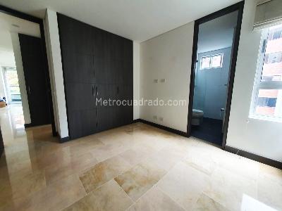Apartamento de 3 alcobas en venta en Las Lomas, Medellín, 138 m² · foto 13 de 16