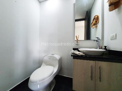 Apartamento de 3 alcobas en venta en Las Lomas, Medellín, 138 m² · foto 15 de 16