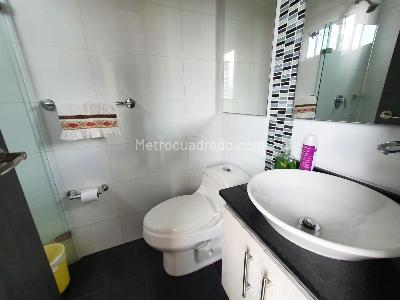 Apartamento de 3 alcobas en venta en Las Lomas, Medellín, 138 m² · foto 16 de 16