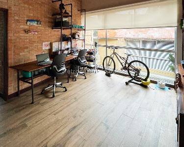 Casa de 3 alcobas en venta en El Poblado, Medellín, 310 m² · foto 10 de 15