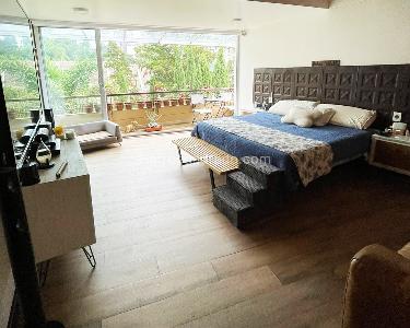 Casa de 3 alcobas en venta en El Poblado, Medellín, 310 m² · foto 4 de 15