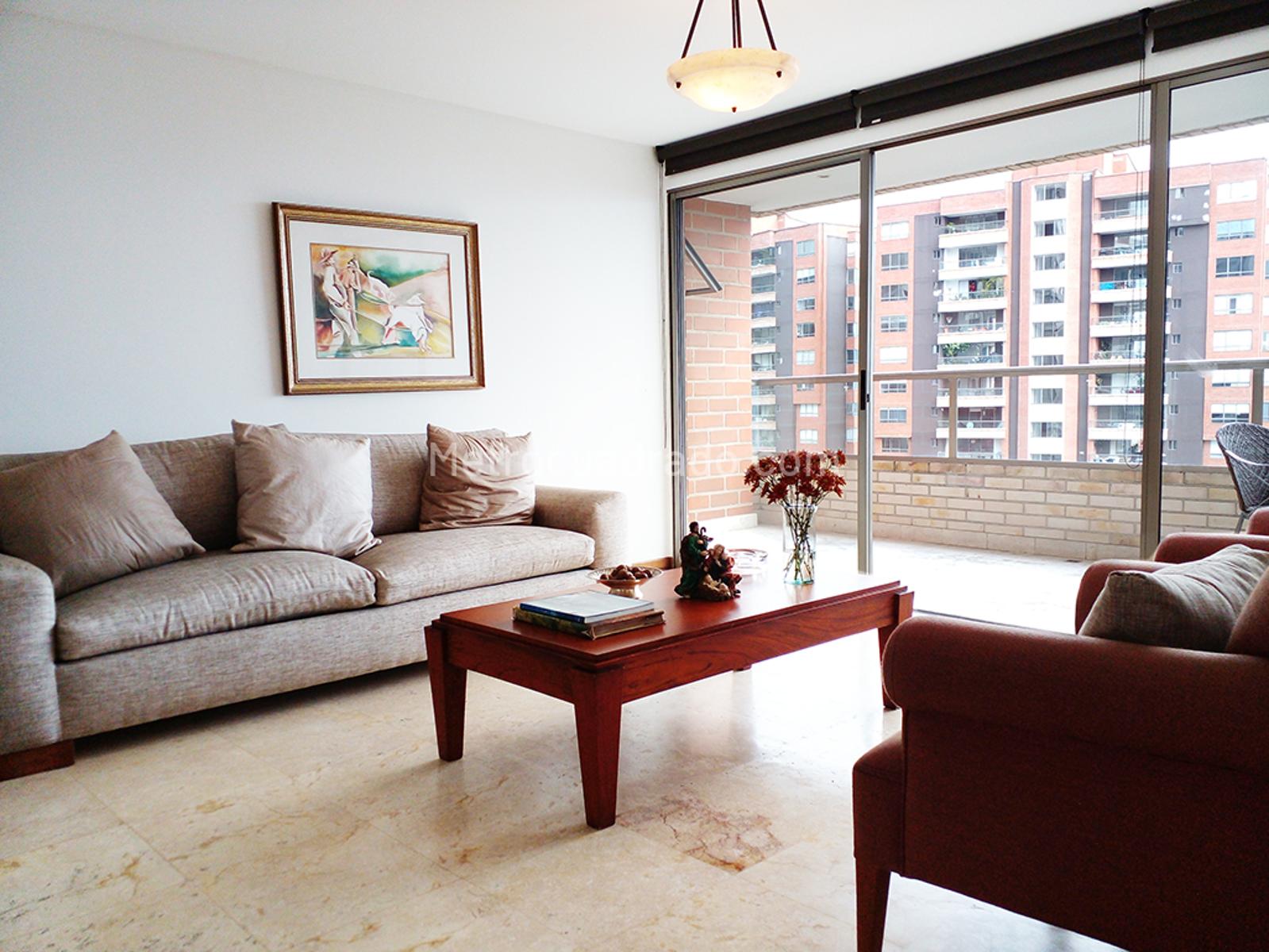 Apartamento de 3 habitaciones en venta en El Poblado, Medellín — imagen 1 de 20