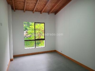 Casa en arriendo en El Poblado, Medellín · foto 11 de 18