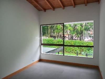 Casa en arriendo en El Poblado, Medellín · foto 14 de 18