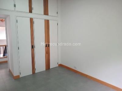 Casa en arriendo en El Poblado, Medellín · foto 15 de 18
