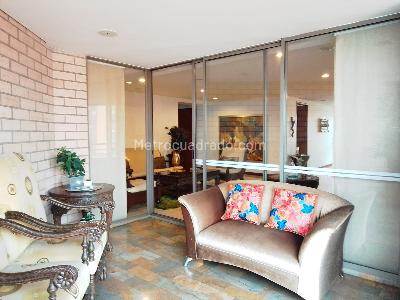 Apartamento de 3 alcobas en venta en California Del Poblado, Medellín, 232 m² · foto 18 de 19