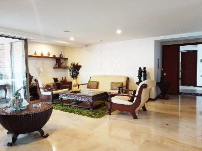 Apartamento de 3 alcobas en venta en California Del Poblado, Medellín, 232 m² · foto 3 de 19