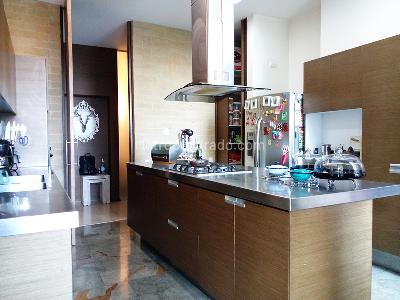 Casa de 4 alcobas en venta en El Poblado, Medellín, 340 m² · foto 7 de 19