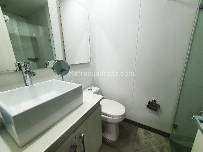 Apartamento en arriendo en El Poblado, Medellín · foto 11 de 13