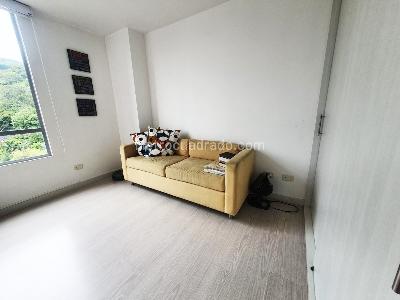 Apartamento en arriendo en El Poblado, Medellín · foto 7 de 13
