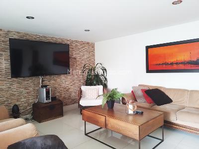 Apartamento en venta en El Poblado, Medellín · foto 2 de 17