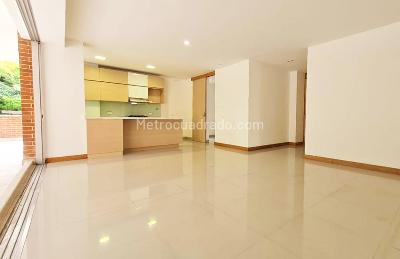 Apartamento de 4 alcobas en venta en Alejandría, Medellín, 136 m² · foto 2 de 16