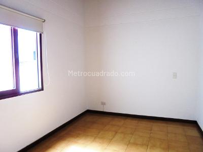 Casa de 4 alcobas en venta en El Poblado, Medellín, 300 m² · foto 10 de 17