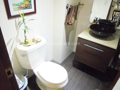 Casa de 4 alcobas en venta en El Poblado, Medellín, 300 m² · foto 11 de 17