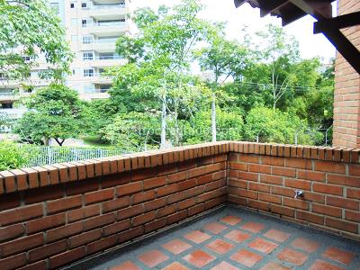 Casa de 4 alcobas en venta en El Poblado, Medellín, 300 m² · foto 14 de 17
