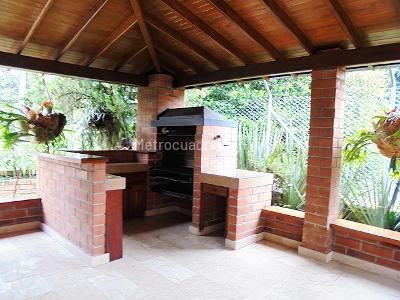 Casa de 4 alcobas en venta en El Poblado, Medellín, 300 m² · foto 15 de 17