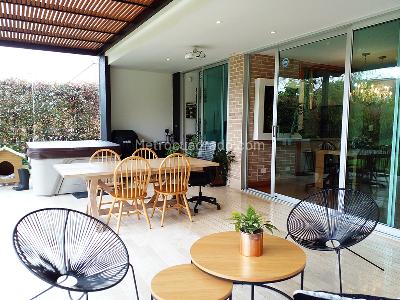 Casa de 3 alcobas en venta en Envigado, Envigado, 250 m² · foto 18 de 20