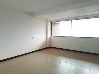 Apartamento de 3 alcobas en venta en La Florida, Medellín, 325 m² · foto 10 de 19