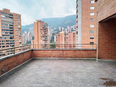 Apartamento de 3 alcobas en venta en La Florida, Medellín, 325 m² · foto 18 de 19