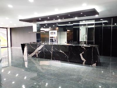 Casa de 5 alcobas en venta en Envigado, Envigado, 720 m² · foto 3 de 18