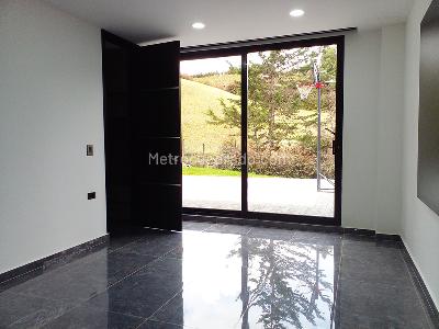Casa de 5 alcobas en venta en Envigado, Envigado, 720 m² · foto 9 de 18
