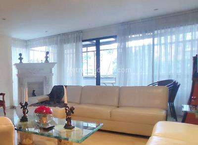 Apartamento de 3 alcobas en venta en El Poblado, Medellín, 177 m² · foto 4 de 15