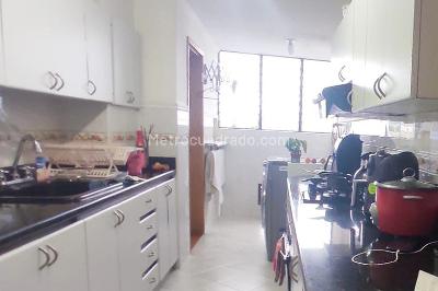 Apartamento de 3 alcobas en venta en El Poblado, Medellín, 177 m² · foto 5 de 15