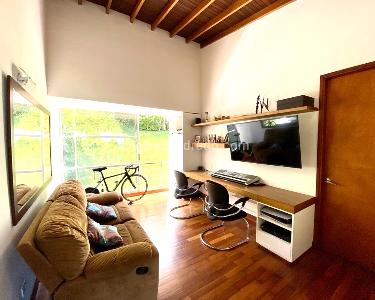 Casa de 3 alcobas en venta en El Poblado, Medellín, 420 m² · foto 10 de 14