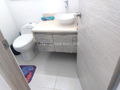 Apartamento de 3 alcobas en venta en La Florida, Medellín, 153 m² · foto 12 de 15