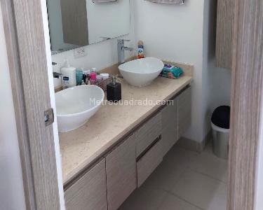 Apartamento de 3 alcobas en venta en La Florida, Medellín, 153 m² · foto 14 de 15