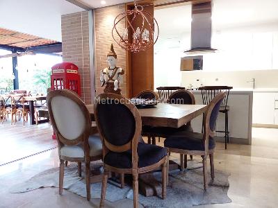 Casa de 3 alcobas en venta en Envigado, Envigado, 385 m² · foto 3 de 19
