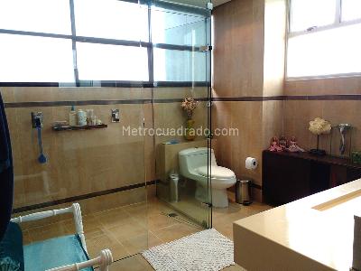Apartamento de 3 alcobas en venta en Los Balsos, Medellín, 230 m² · foto 16 de 20