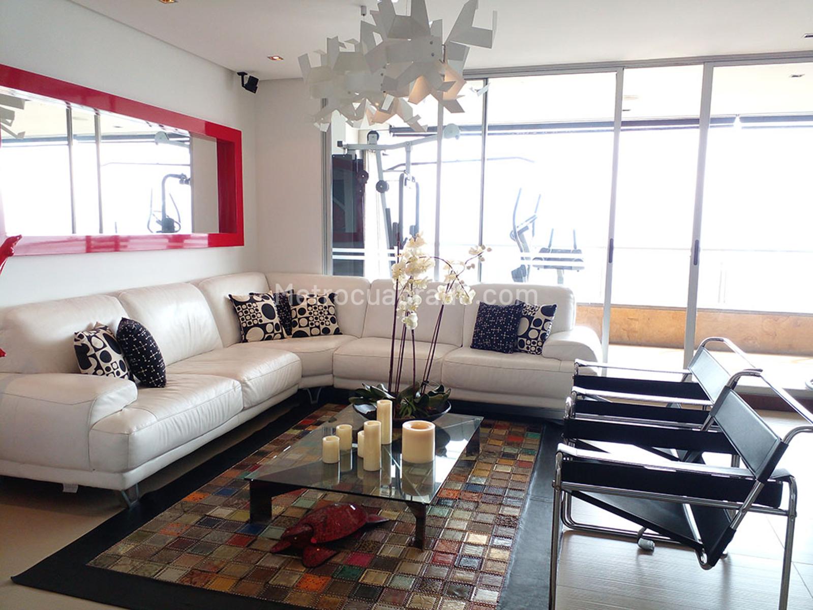 Apartamento de 3 habitaciones en venta en El Poblado, Medellín — imagen 1 de 20