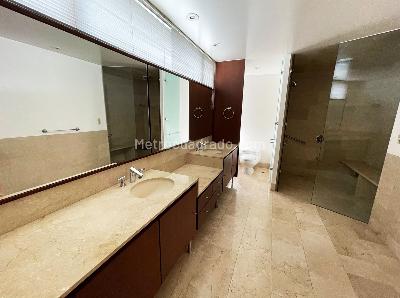 Apartamento de 3 alcobas en venta en El Poblado, Medellín, 370 m² · foto 11 de 12