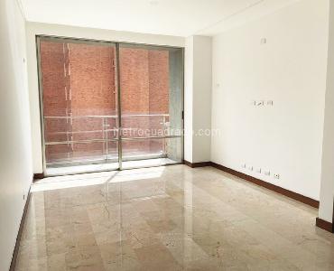 Apartamento de 3 alcobas en venta en El Poblado, Medellín, 370 m² · foto 6 de 12