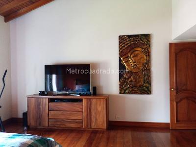 Casa de 4 alcobas en venta en El Poblado, Medellín, 340 m² · foto 13 de 20