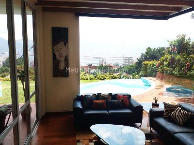 Casa de 4 alcobas en venta en El Poblado, Medellín, 340 m² · foto 2 de 20