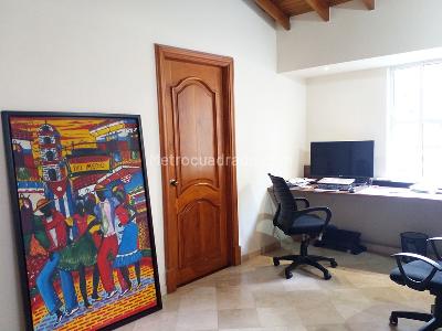 Casa de 4 alcobas en venta en El Poblado, Medellín, 340 m² · foto 8 de 20