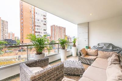 Apartamento de 3 alcobas en venta en El Poblado, Medellín, 187 m² · foto 15 de 18