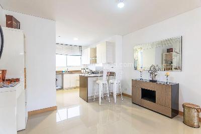Apartamento de 3 alcobas en venta en El Poblado, Medellín, 187 m² · foto 7 de 18