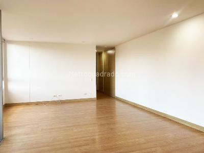 Apartamento de 3 alcobas en venta en Castropol, Medellín, 136 m² · foto 5 de 19